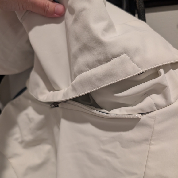 The North Face Men's White Jacket - Picture 8 of 8